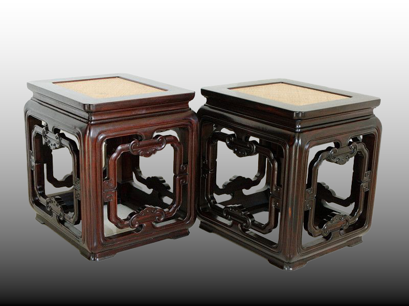 Rizi Square Stool