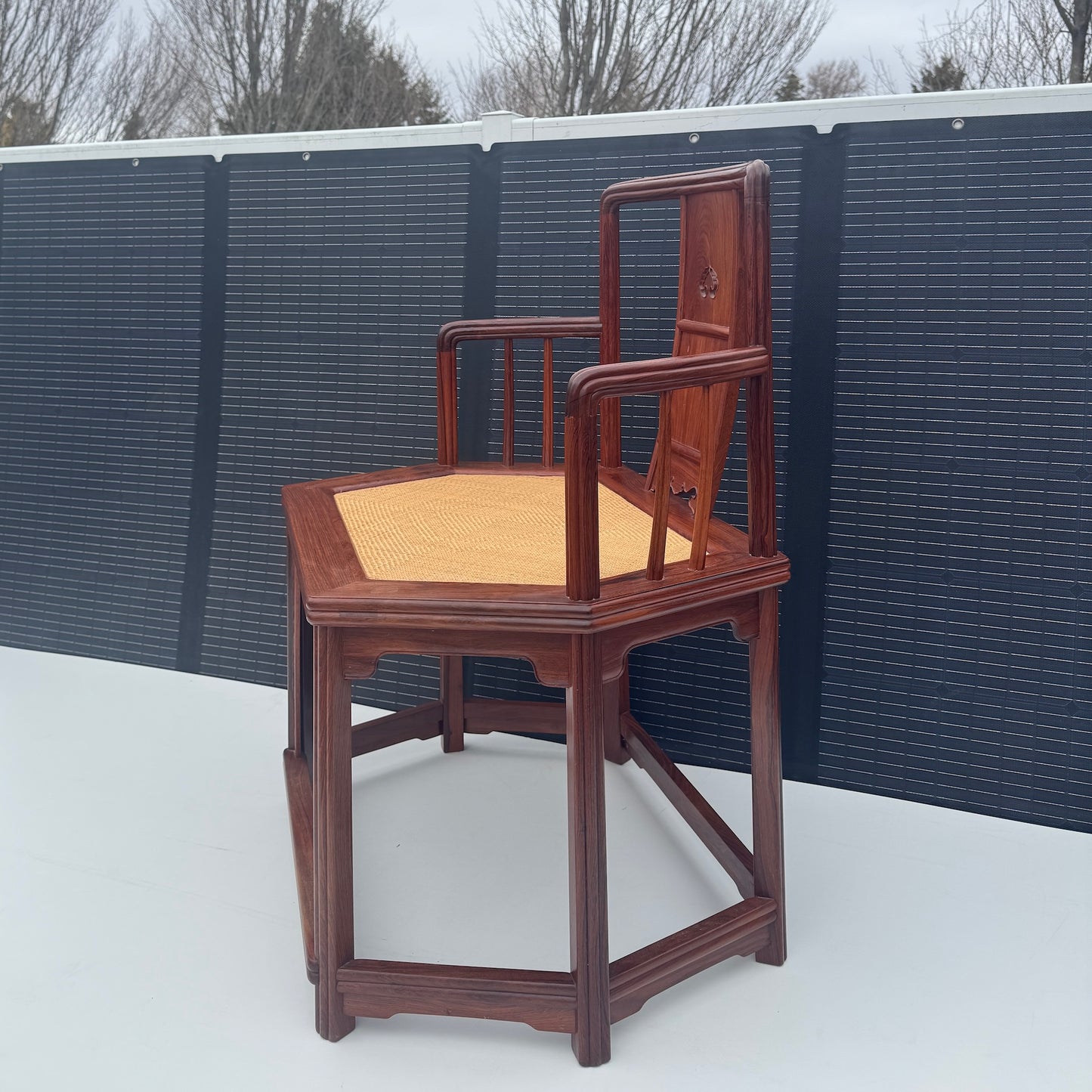 Hexagonal Six-Legged Southern Official’s Hat Chair
