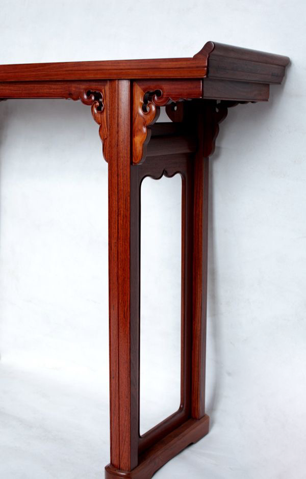 Upturned-end desk